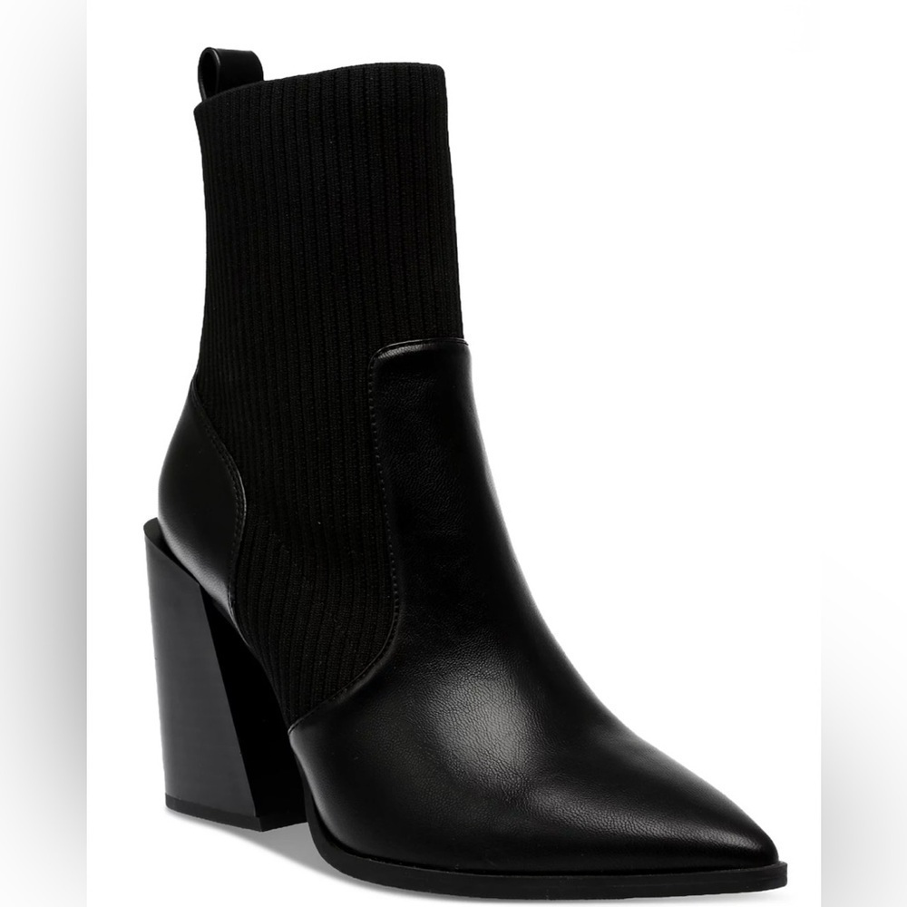 Wild Pair Black Ankle Booties Size 10